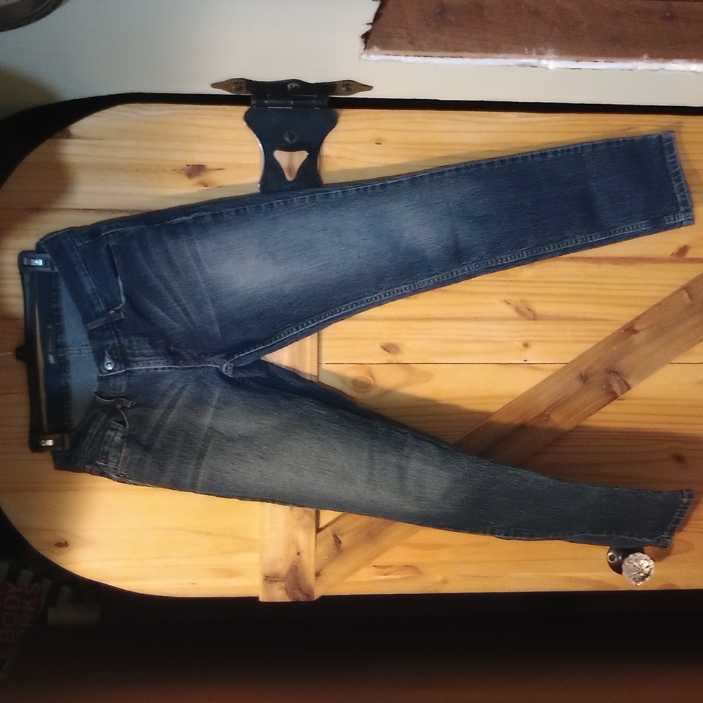 Levi's 524 Skinny Jeans size 9 like new.